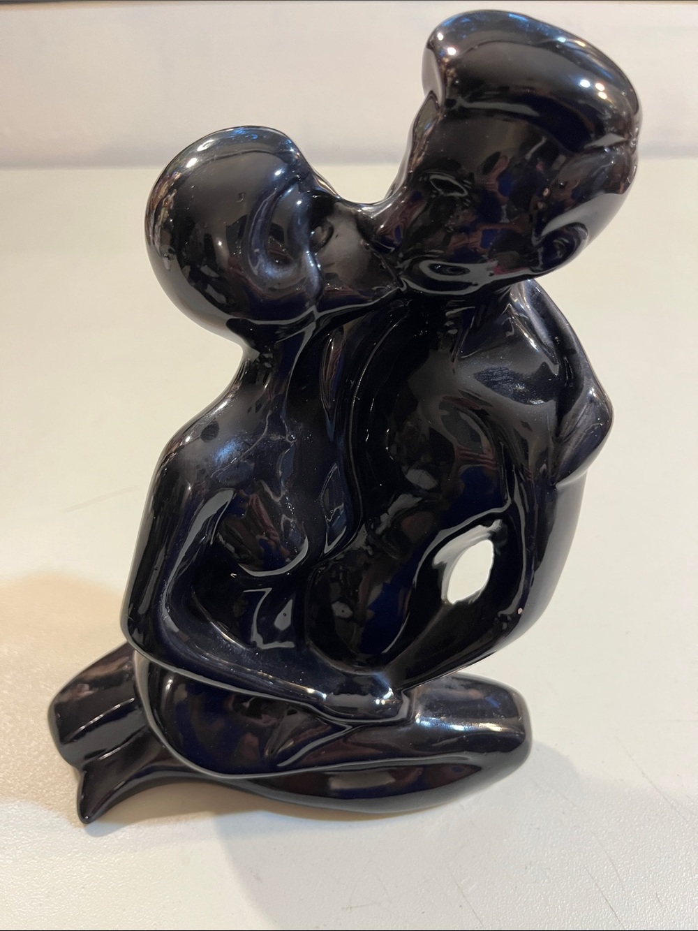Glossy Black Ceramic Couple Sculpture - Elegant Home Accent